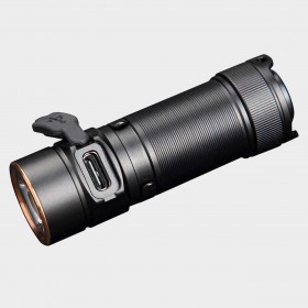 Φακός FENIX E18R V2.0 3