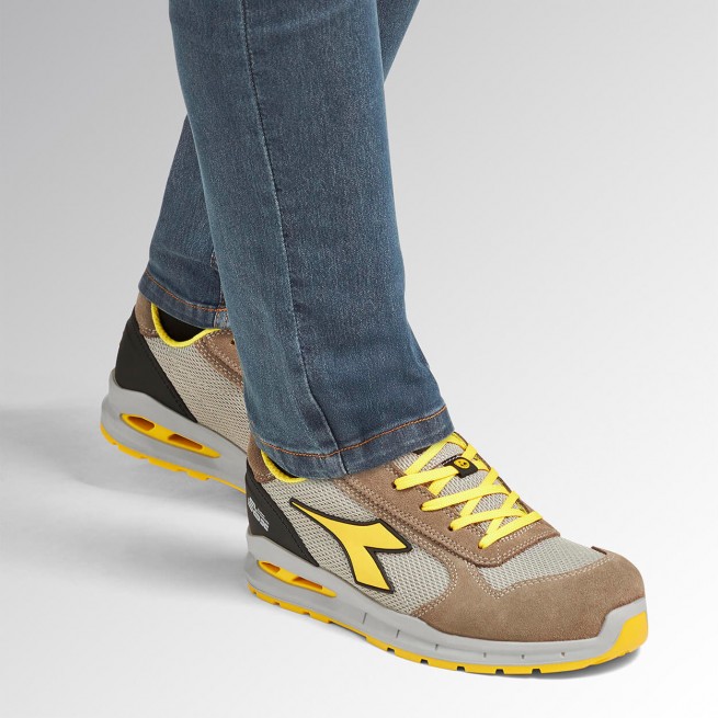 Παπούτσια εργασίας DIADORA RUN A.BOX LOW S1PS FO SR ESD BEIGE - Stenso.gr